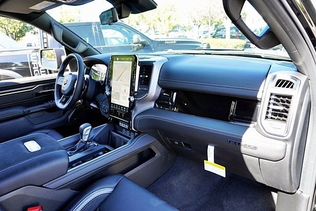 New 2026 Diamond Black Crystal Pearl-Coat Exterior Paint RAM RHO image 13