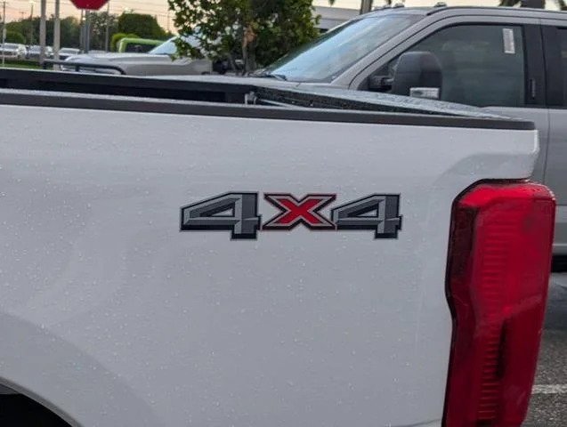 2025 Ford F-350 Super Duty XL - Photo 41