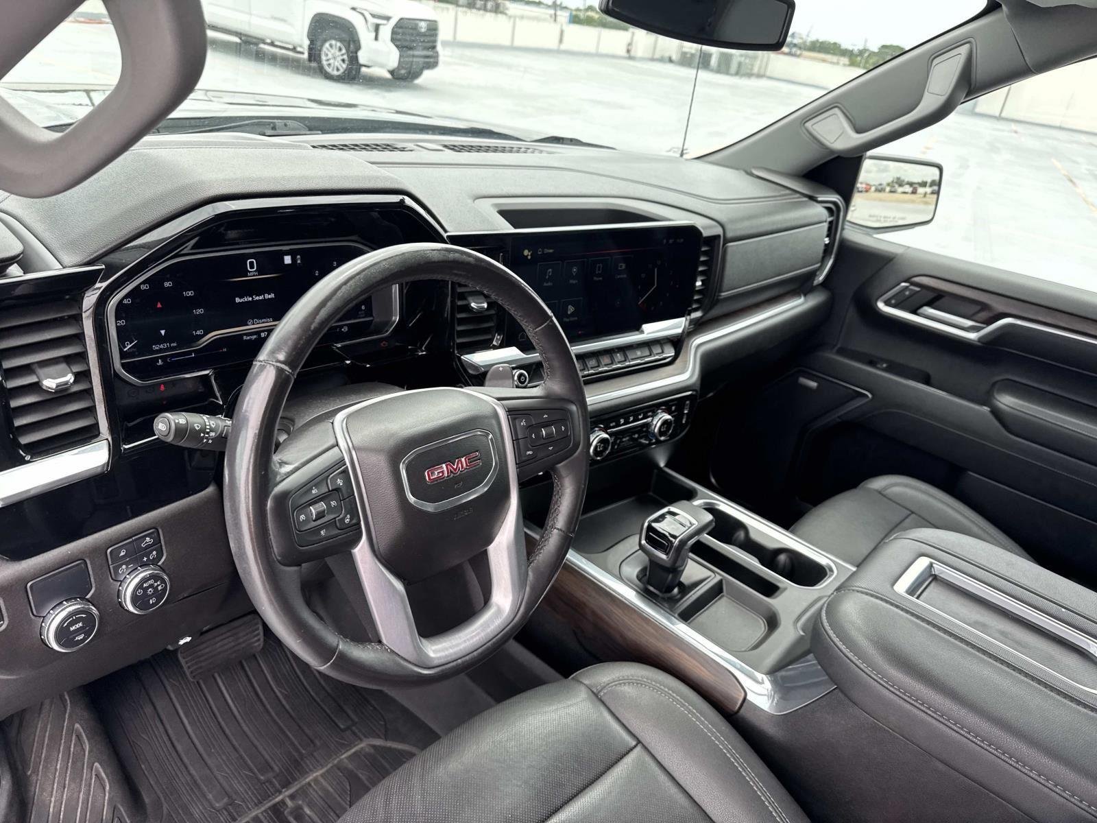 Used 2022 Onyx Black GMC SLT image 18