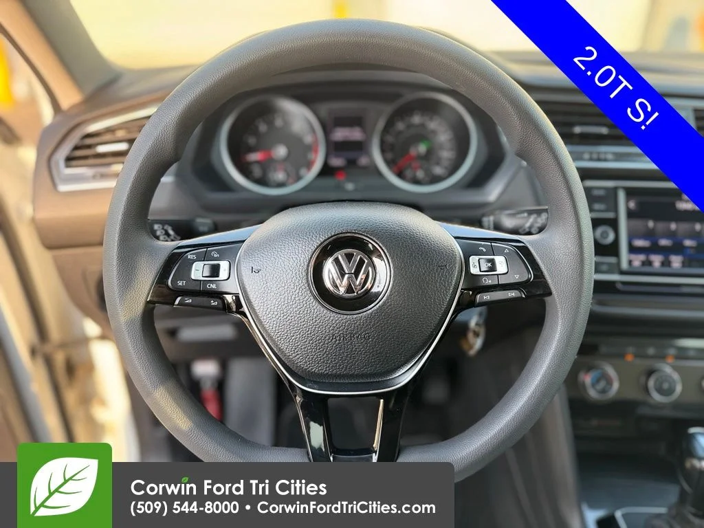 Used 2018 Pure White Volkswagen 2.0T S image 8