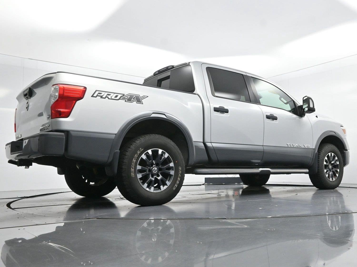 Used 2018 Brilliant Silver Nissan PRO-4X image 54