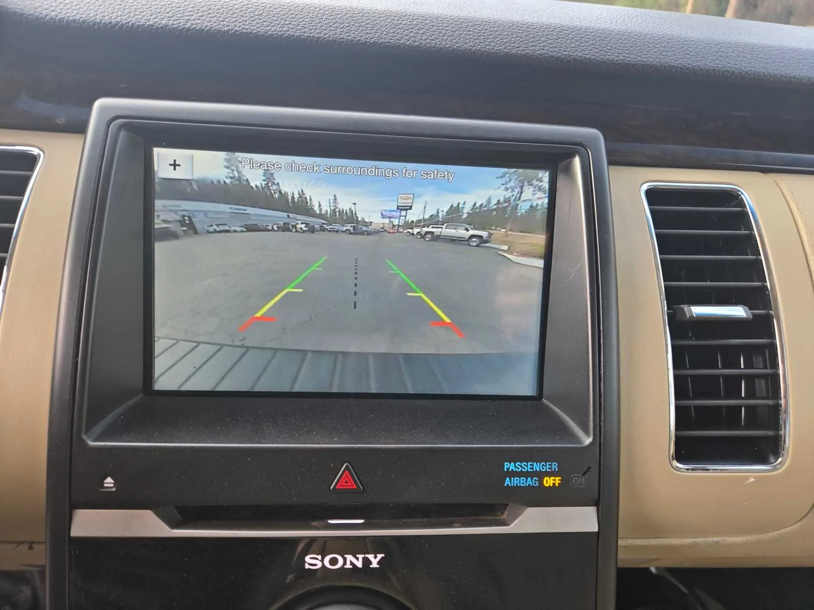 Used 2019  Ford Limited image 12