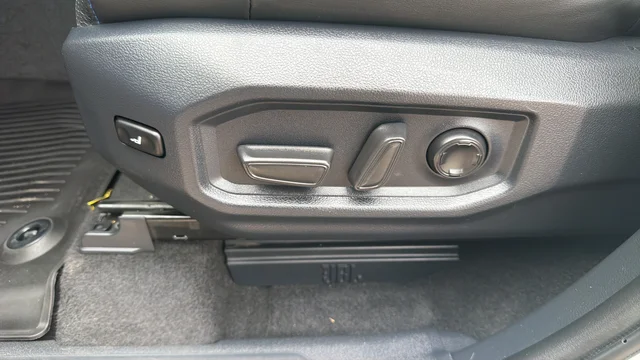 Certified Used 2025 Silver Toyota Platinum image 28