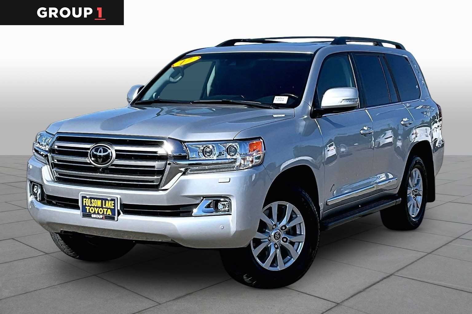 2017 Toyota Land Cruiser -'s photo