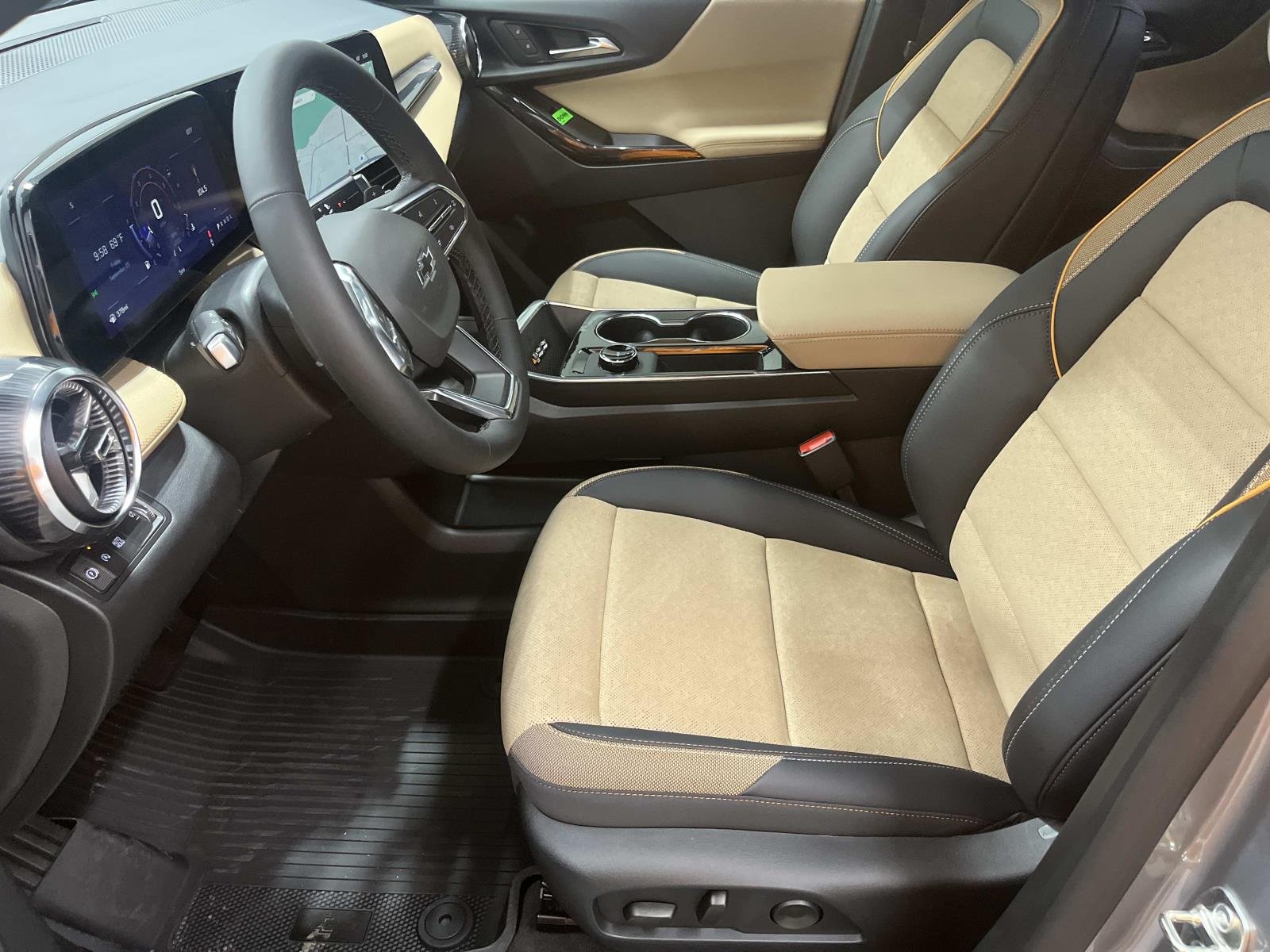 2027 Chevrolet Equinox ACTIV - Photo 12