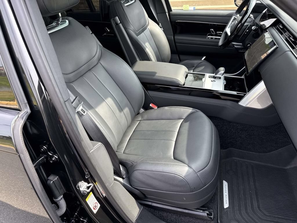 Used 2024 Black Land Rover Autobiography image 7