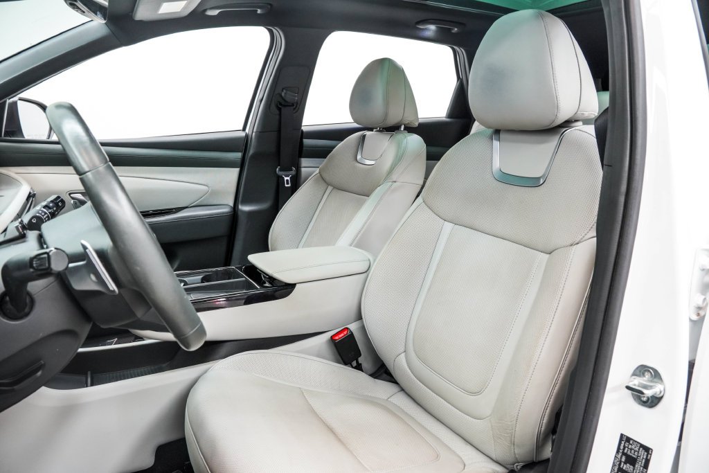 Used 2025 White Hyundai Limited image 16