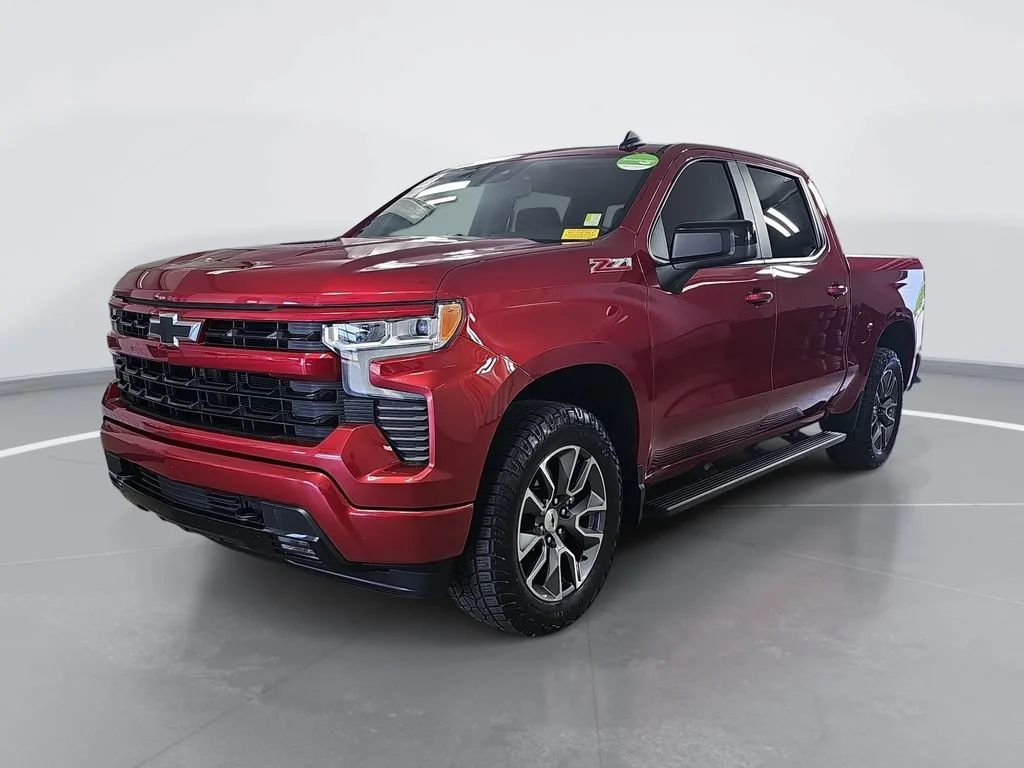Used 2022 Cherry Red Tintcoat Chevrolet RST image 9