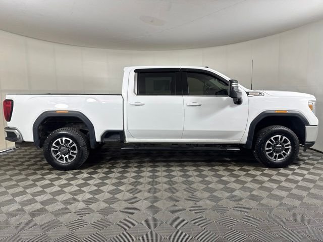 Used 2022 White GMC SLE image 2