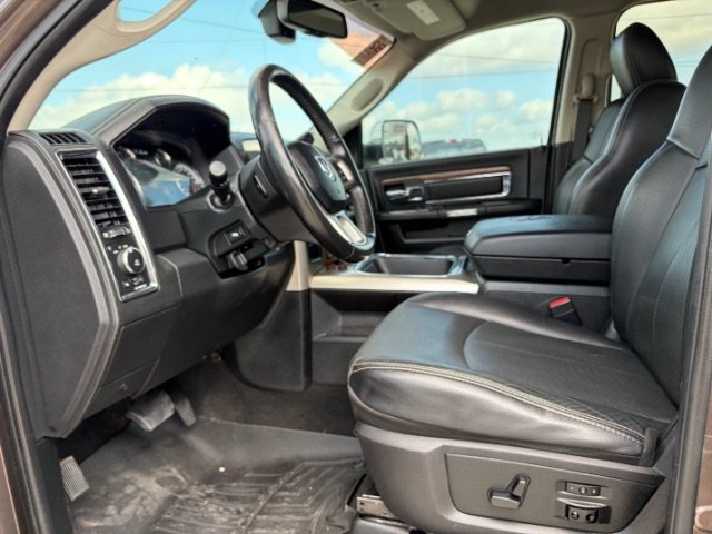 Used 2018 RV Match Walnut Brown Metallic Clearcoat Ram Laramie image 14