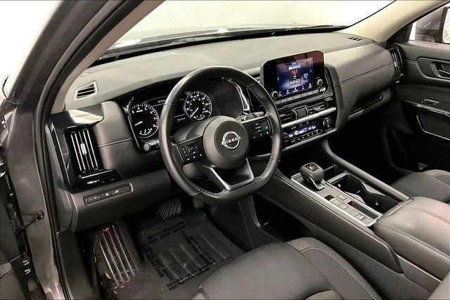 Used 2025 Gun Metallic Nissan SV image 15