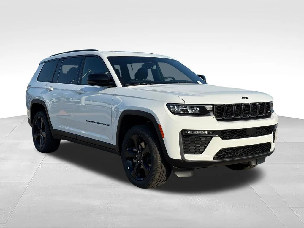 New 2026 Bright White Clear-Coat Exterior Paint Jeep Limited image 31
