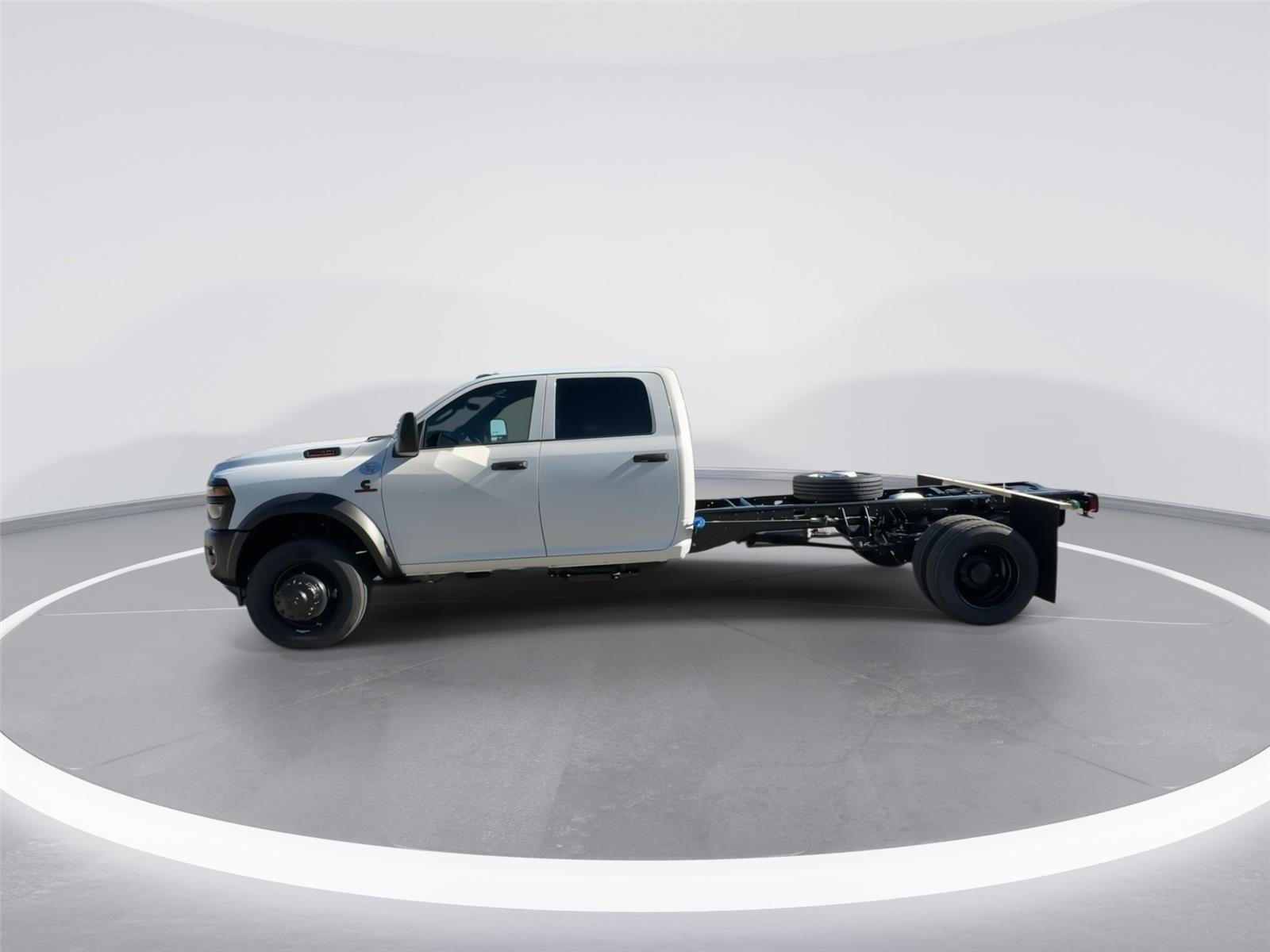 2026 Ram 5500 Tradesman photo 4