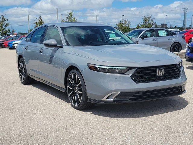 New 2026 Urban Gray Pearl Honda Touring image 12