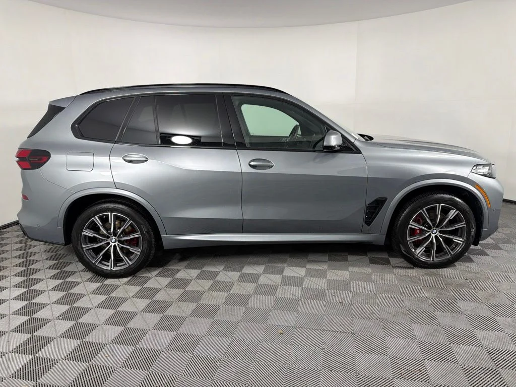 Certified Used 2025 Gray BMW xDrive40i image 4