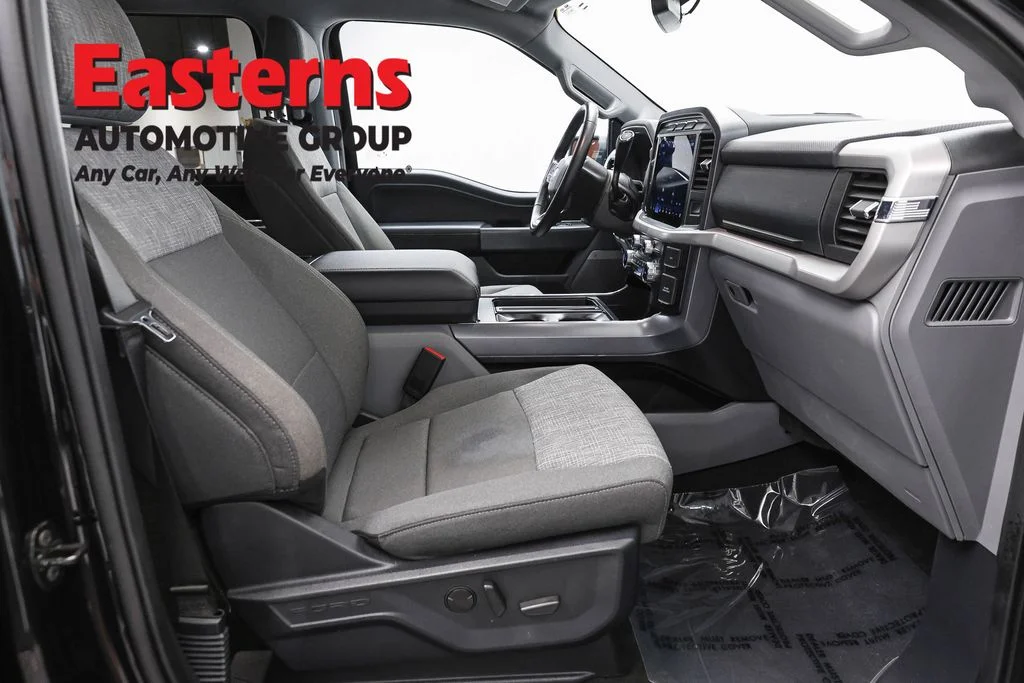 Used 2023 Black Ford XLT image 26