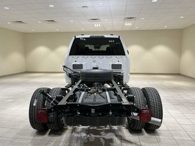 New 2026 White Ford Lariat image 4