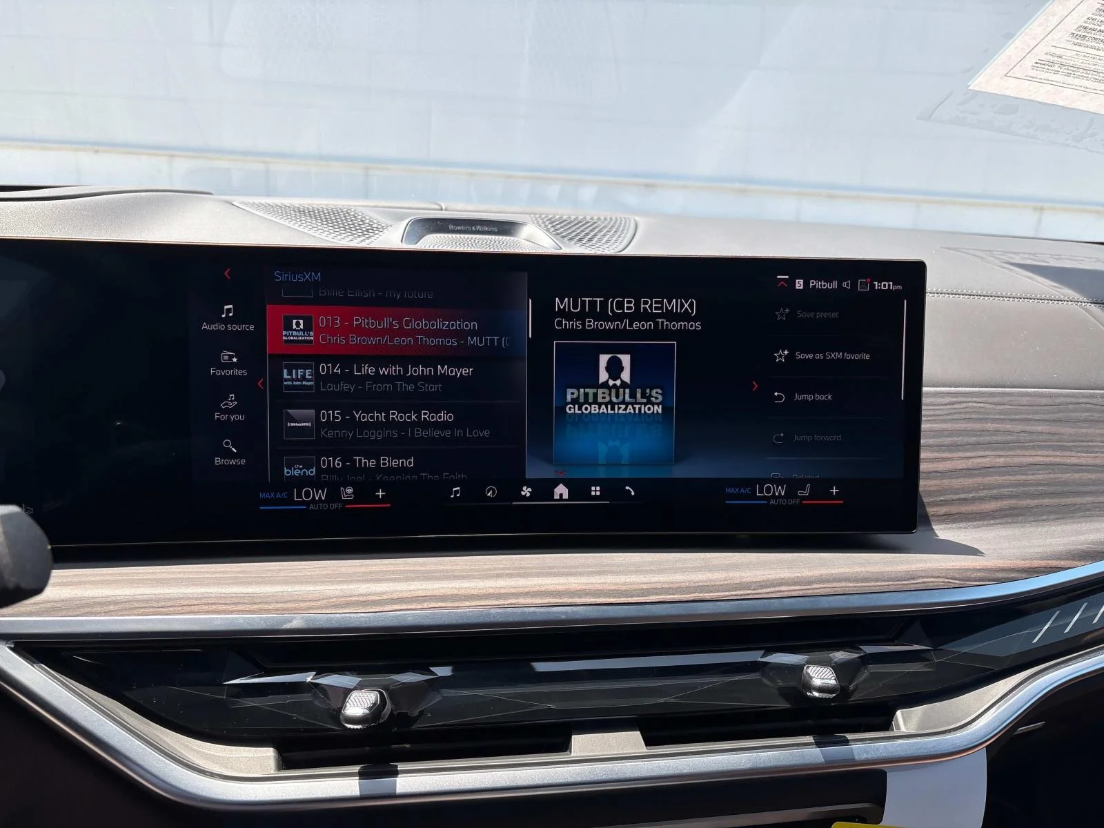 2025 BMW X5 M60i - Photo 29