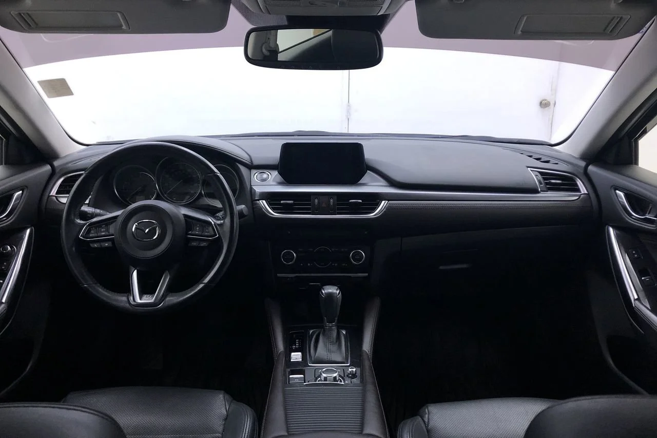 Used 2017 Snowflake White Pearl Mazda Grand Touring image 10