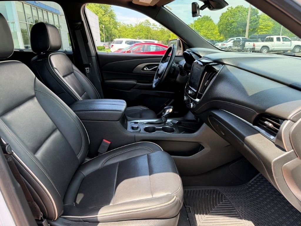 Used 2023 Summit White Chevrolet Premier image 25