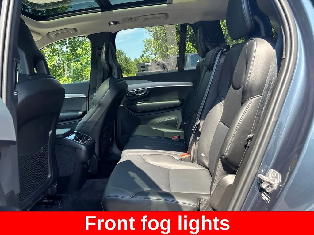 Used 2022 Blue Volvo T5 Momentum image 11