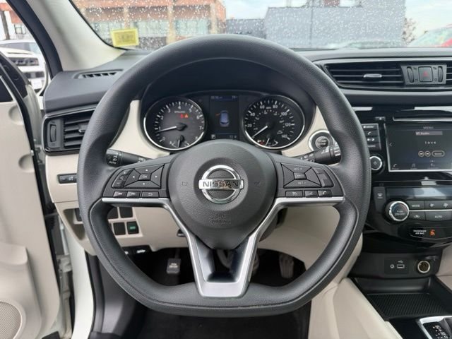 Used 2019 White Nissan SV image 21
