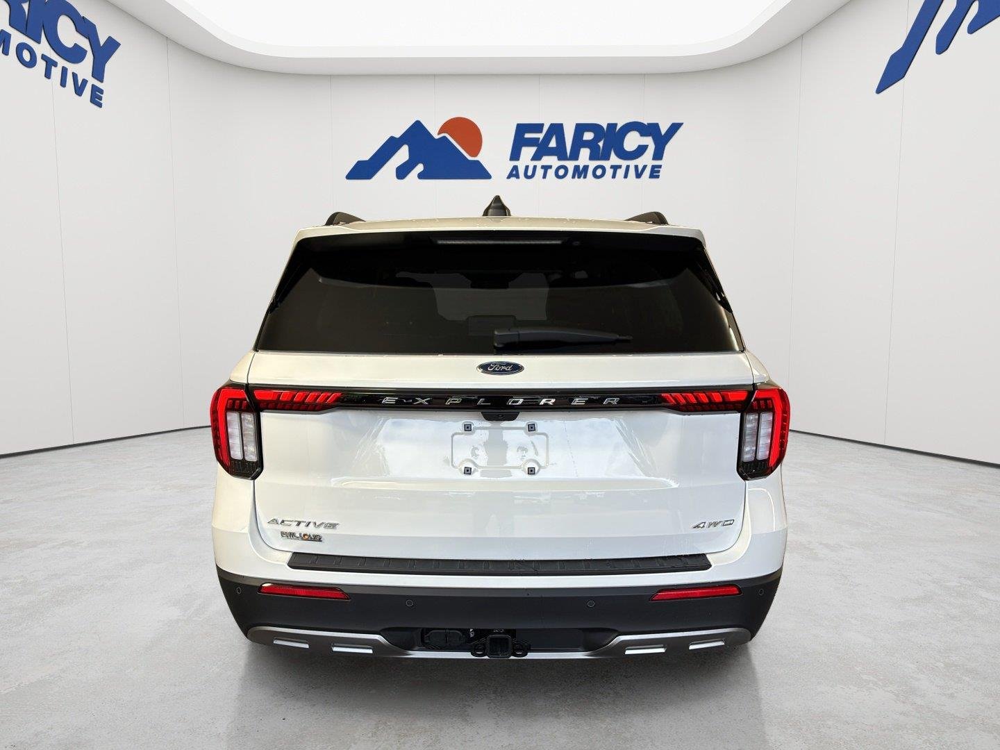 Used 2026 Star White Metallic Tri-Coat Ford Active image 6