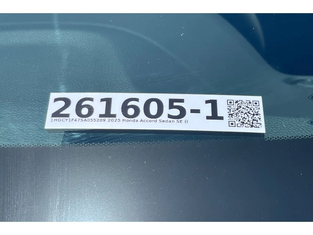 Certified Used 2025 Crystal Black Pearl Honda SE image 50