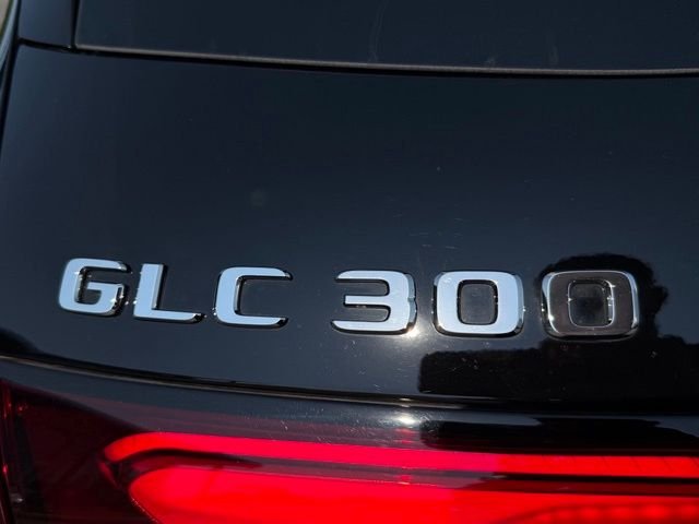 Used 2026 Black Mercedes-Benz GLC 300 image 9