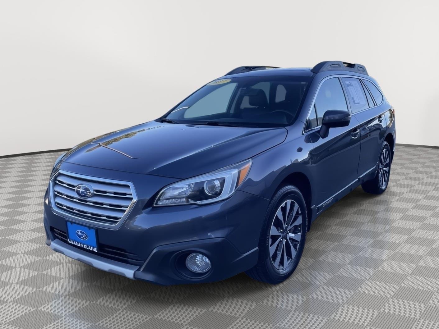 Used 2017 Carbide Gray Metallic Subaru Limited image 14