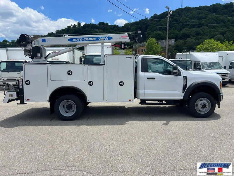 2025 Ford F-600 Super Duty Chassis Cab XL - Photo 5