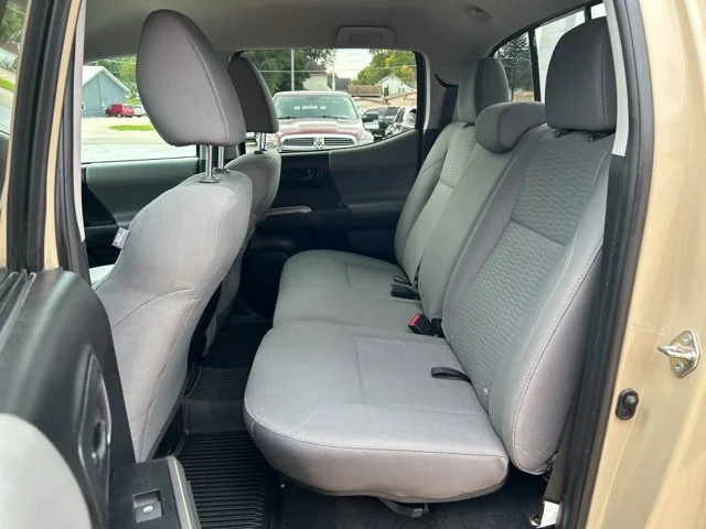 Used 2019 Quicksand Toyota SR5 image 15