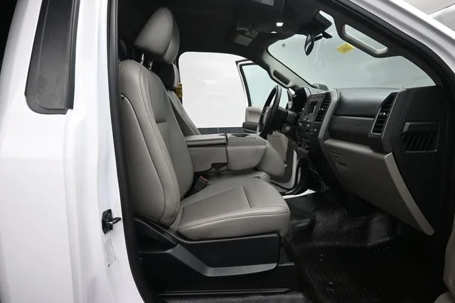 Used 2020 Oxford White Ford XL image 20