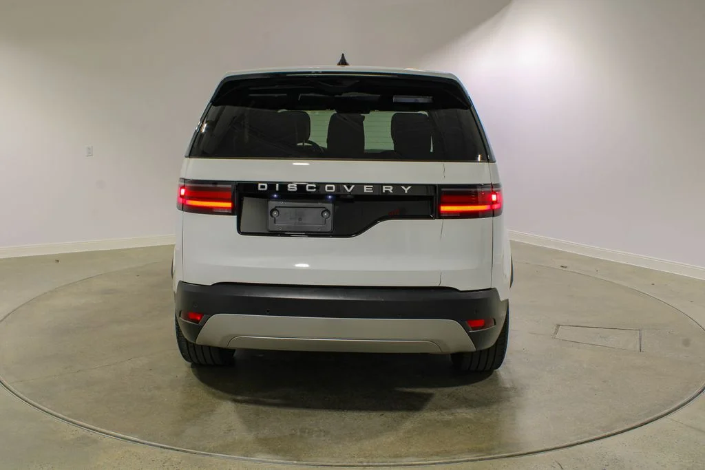 Certified Used 2025 Fuji White Land Rover S image 4