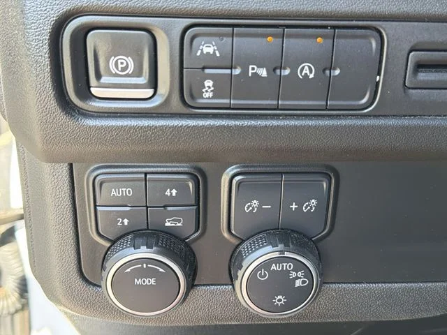 Used 2024 White Chevrolet LT image 28