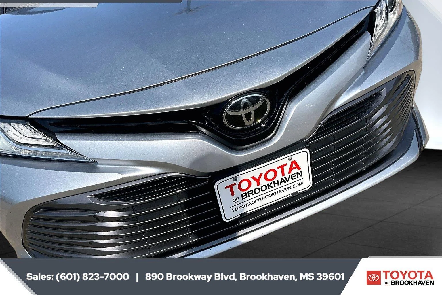 Used 2019 Celestial Silver Metallic Toyota XLE image 21