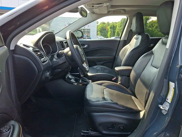Used 2018 Black Jeep Limited image 14