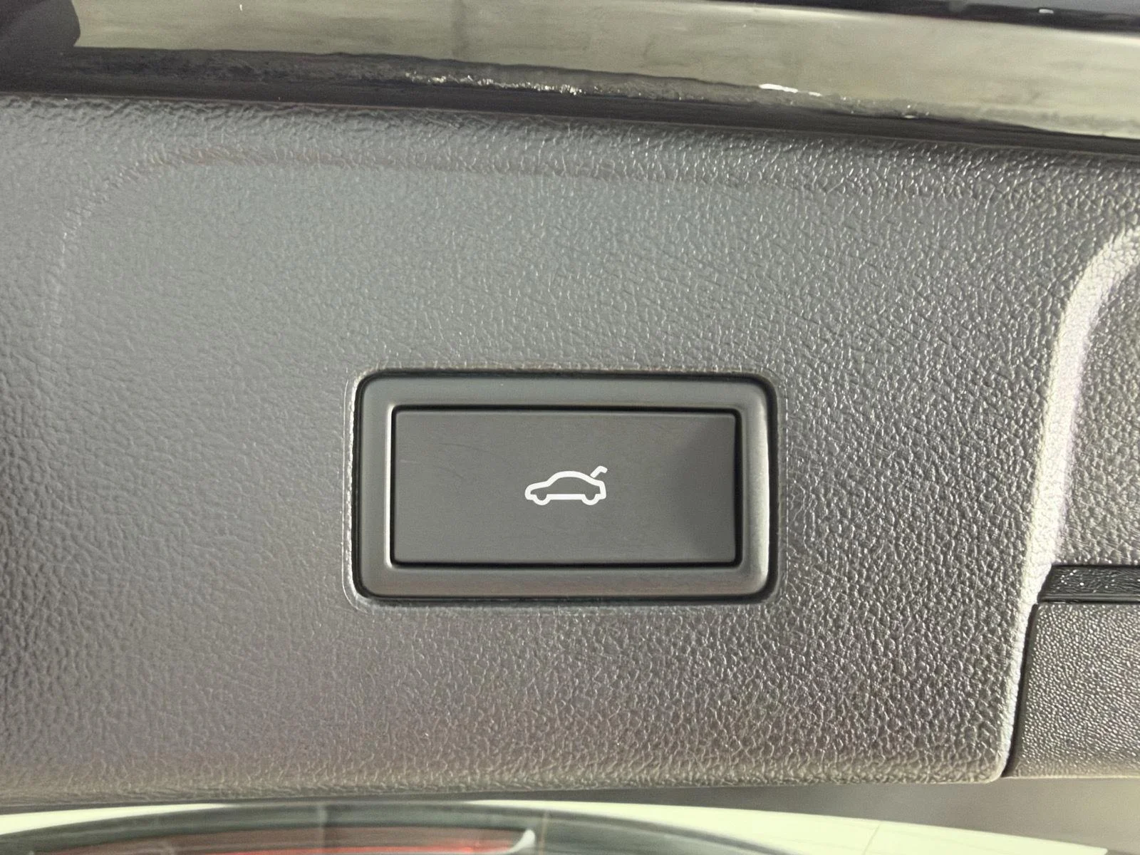New 2026 Deep Black Pearl Volkswagen 2.0T SE w/Technology image 20