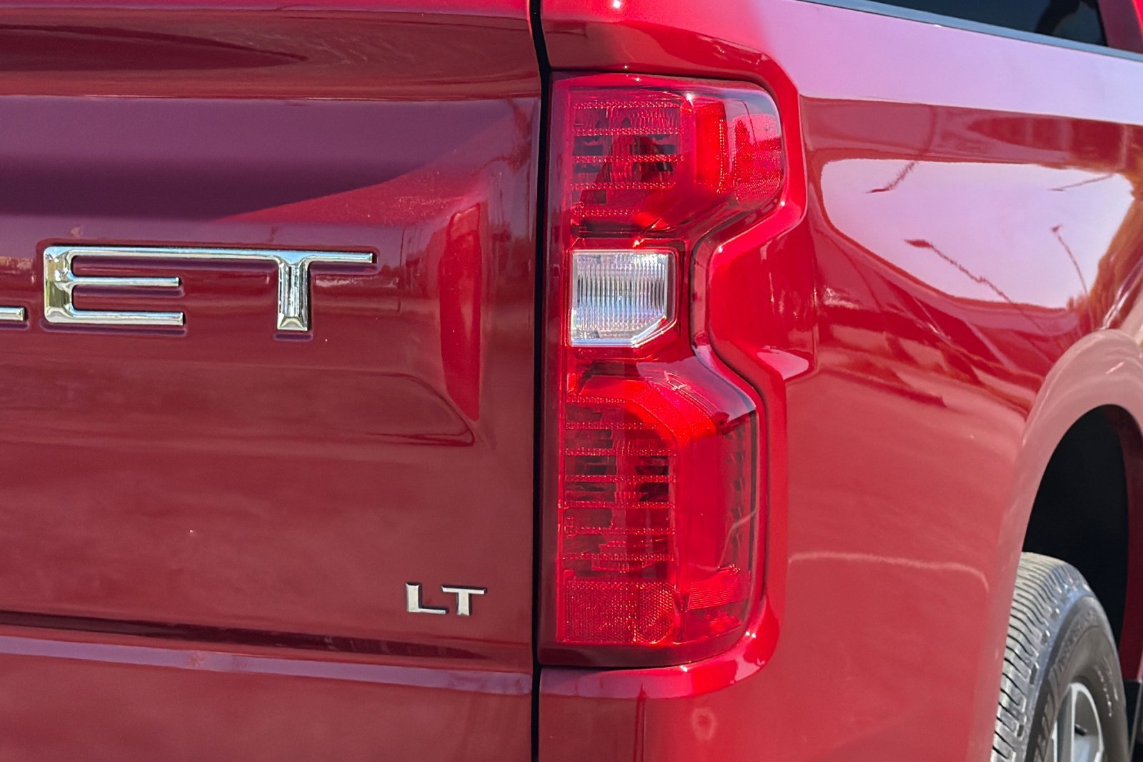 Used 2024 Red Chevrolet LT image 40