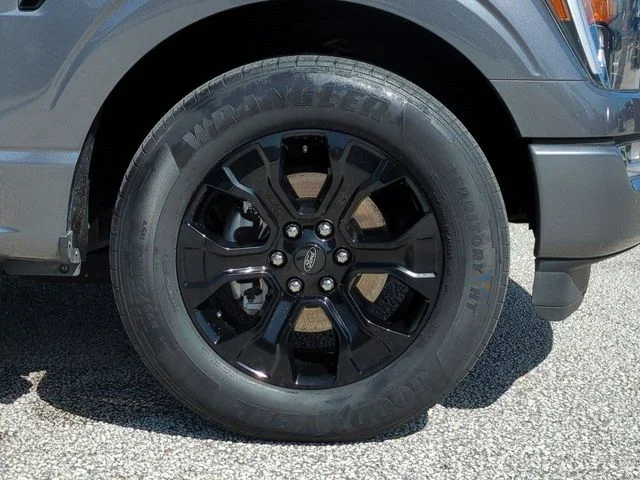 Certified Used 2022 Carbonized Gray Metallic Ford XLT image 11