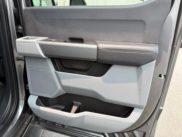 New 2026 Carbonized Gray Metallic Ford F-250® XLT image 22