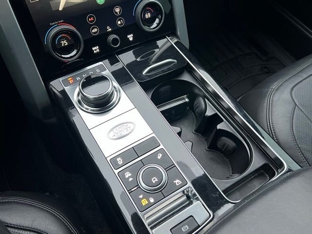 Used 2018 White Land Rover HSE image 16