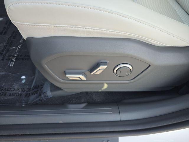 New 2026 White Hyundai SEL AWD image 12