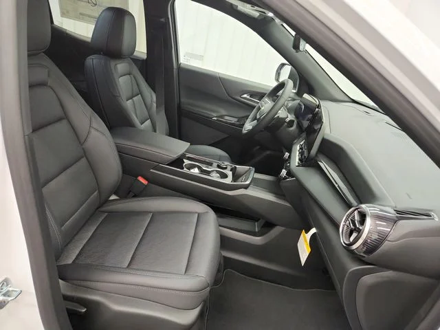 New 2027 White Chevrolet LT image 28