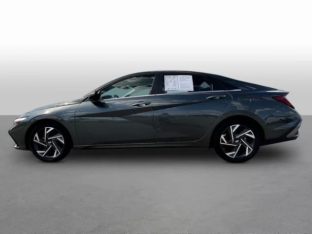 Used 2025 Gray Hyundai Limited image 4