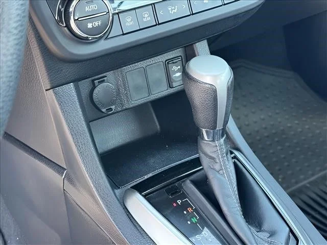 Used 2015 Gray Toyota LE ECO Plus image 21