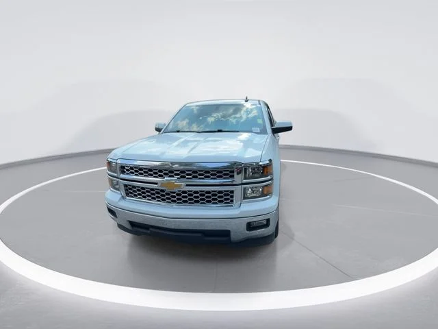 Used 2015 White Chevrolet LT image 3