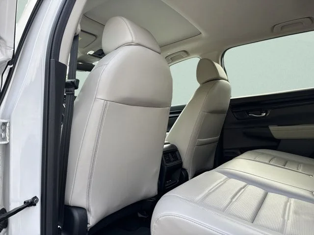 Used 2024 White Honda EX-L image 19