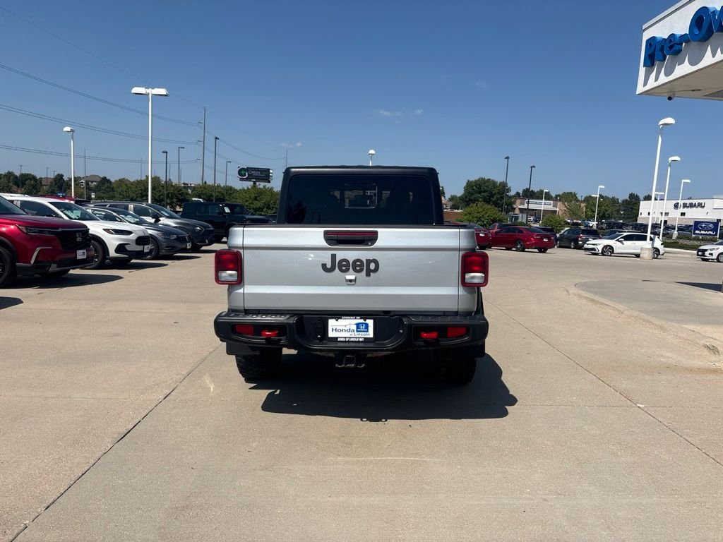 Used 2022 Silver Zynith Clearcoat Jeep Rubicon image 6