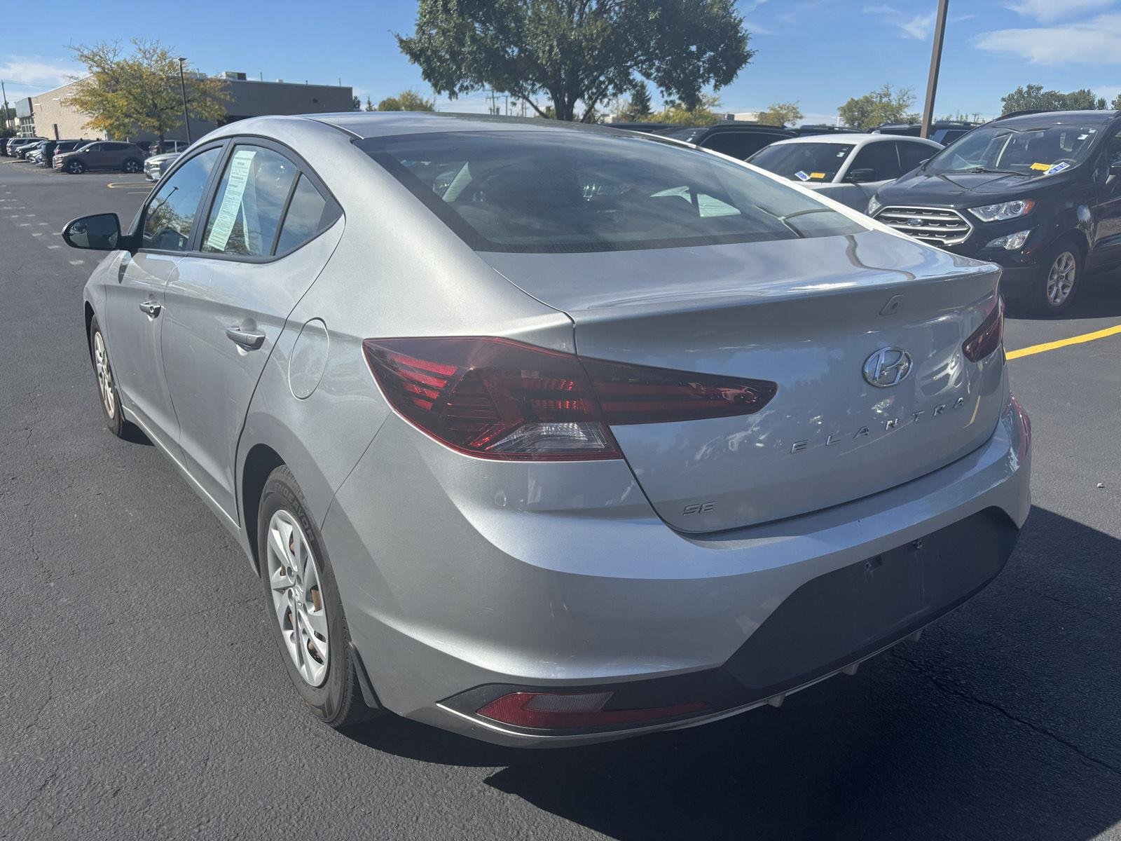 Used 2020 Stellar Silver Hyundai SE image 7